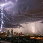 Comment les orages produisent-ils des rayons gamma ? ¥