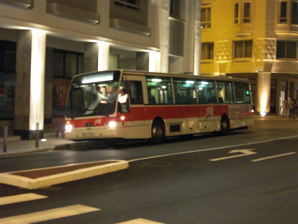 Bus Paseo Stab Biarritz face.JPG