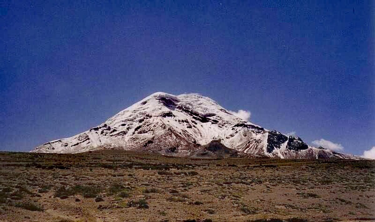 Le Chimborazo vu depuis le sud-ouest en 2003.