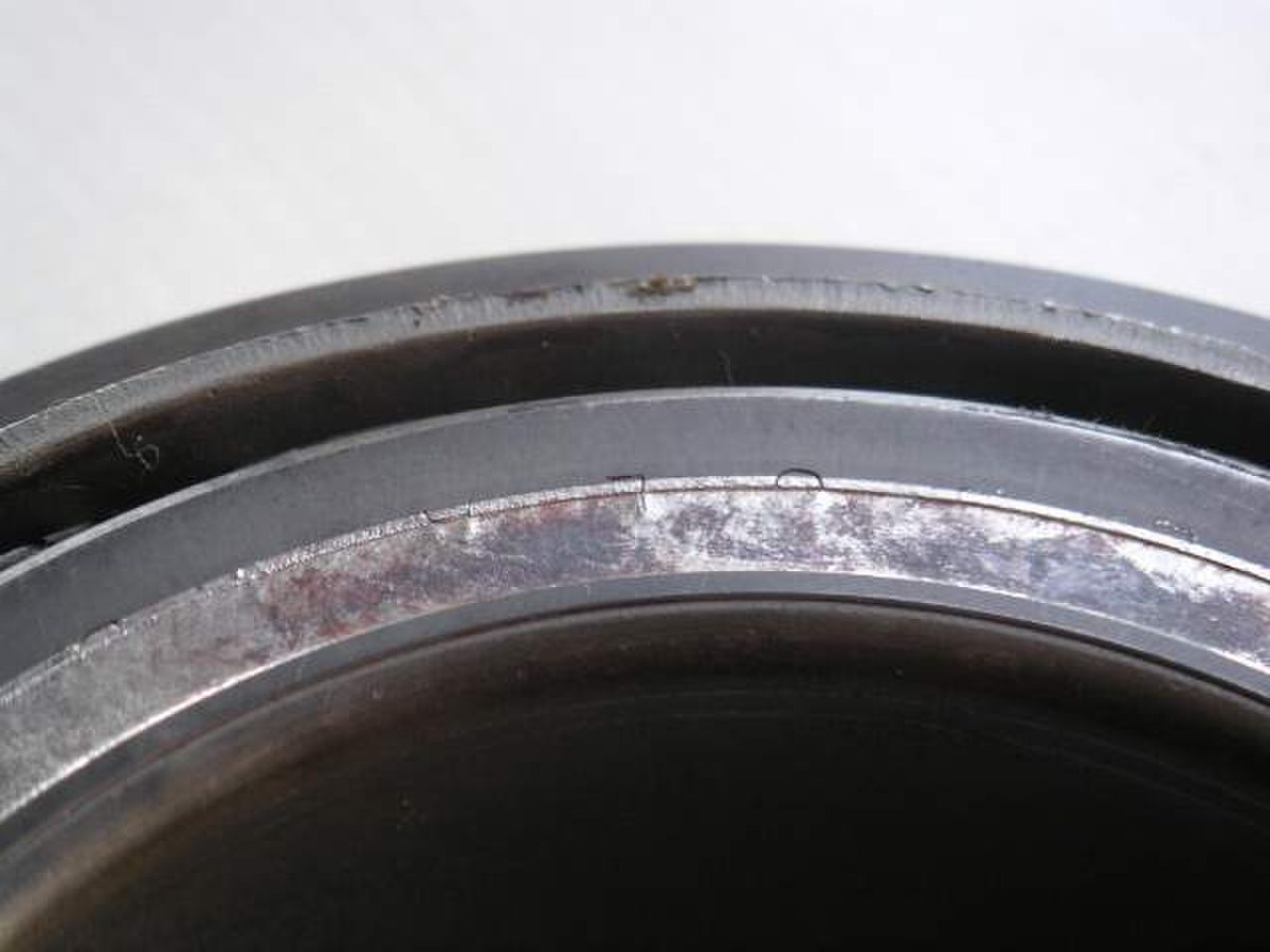 Corrosion de contact sur une bague de roulement.jpg