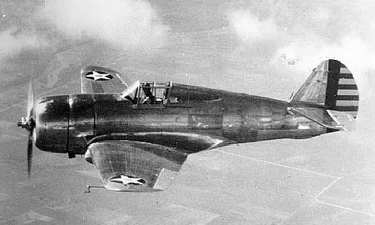 Curtiss P-36Hawk.