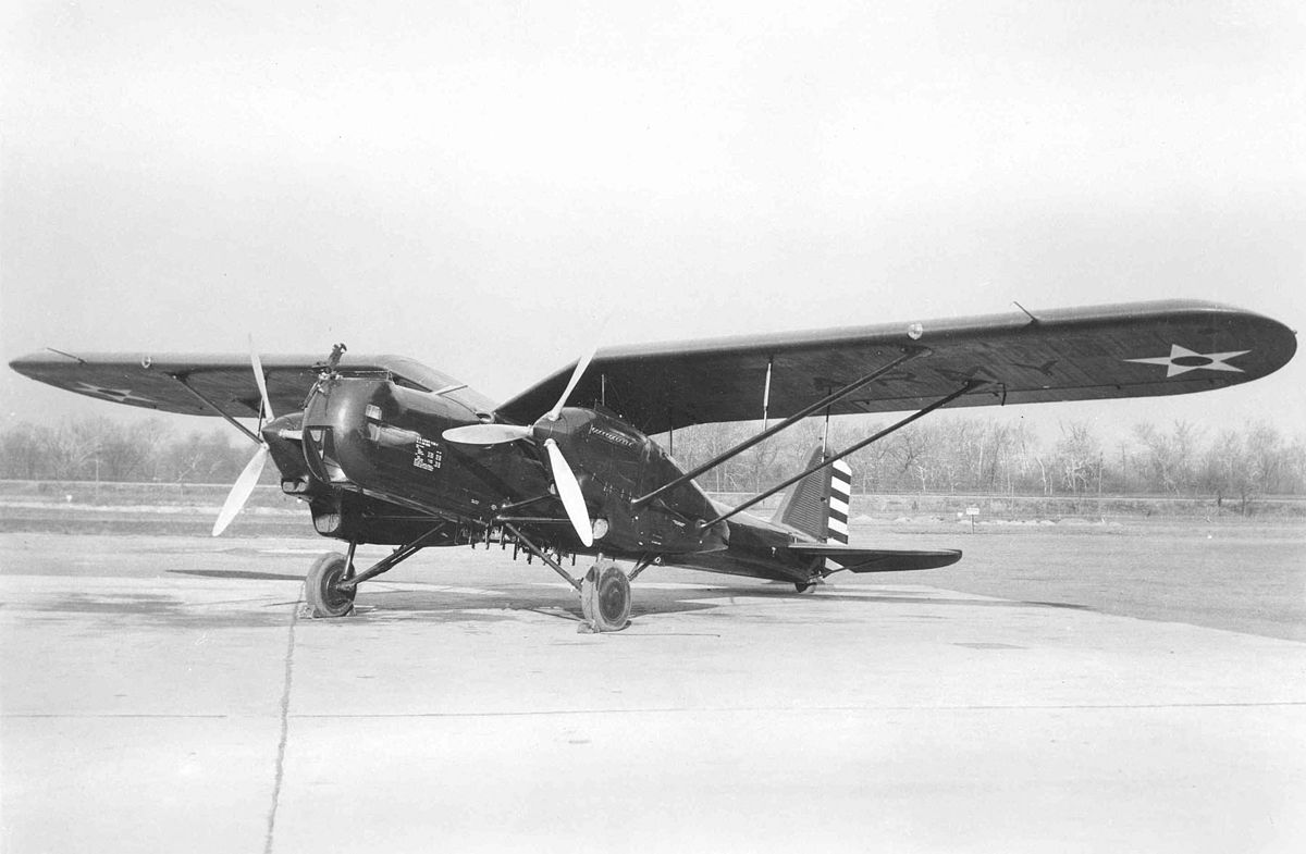 Douglas Y1B-7 on the ground.jpg