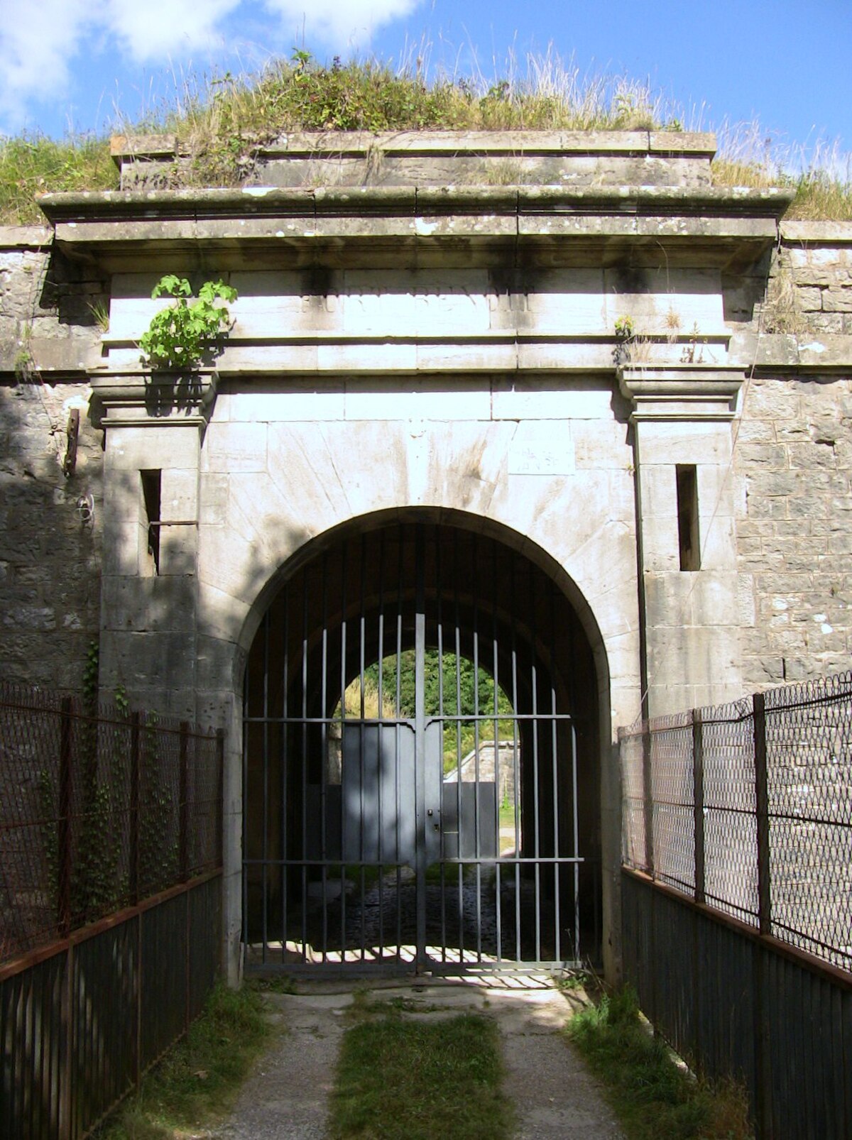 Entrée du Fort Benoît.JPG