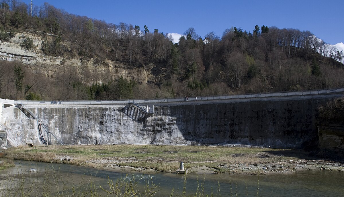 Vue du barrage de la Maigrauge