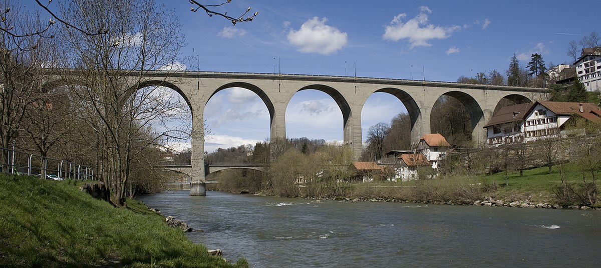 Vue du pont de Zaehringen