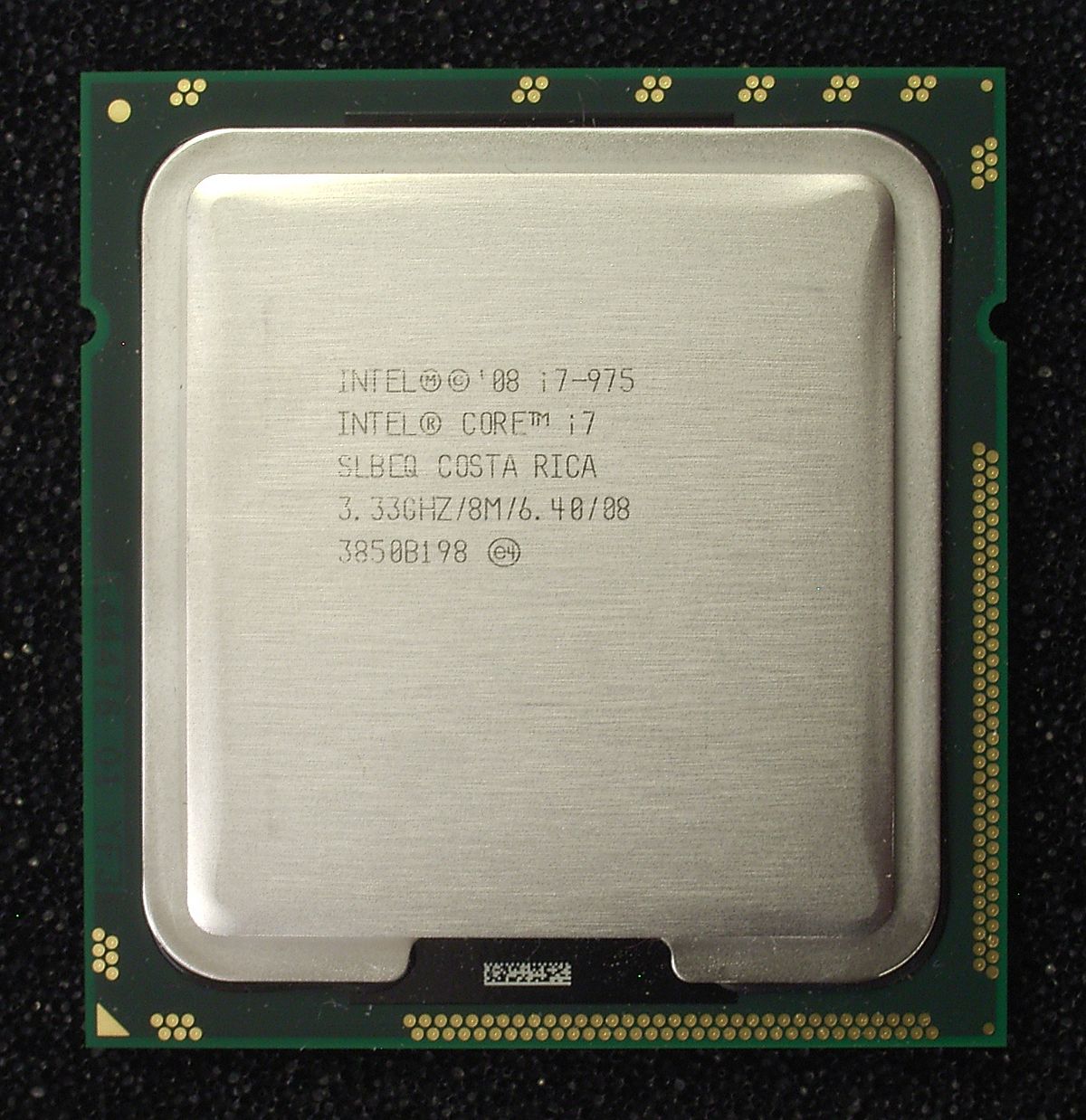 Intel core i7-975 top R7309725 wp.jpg