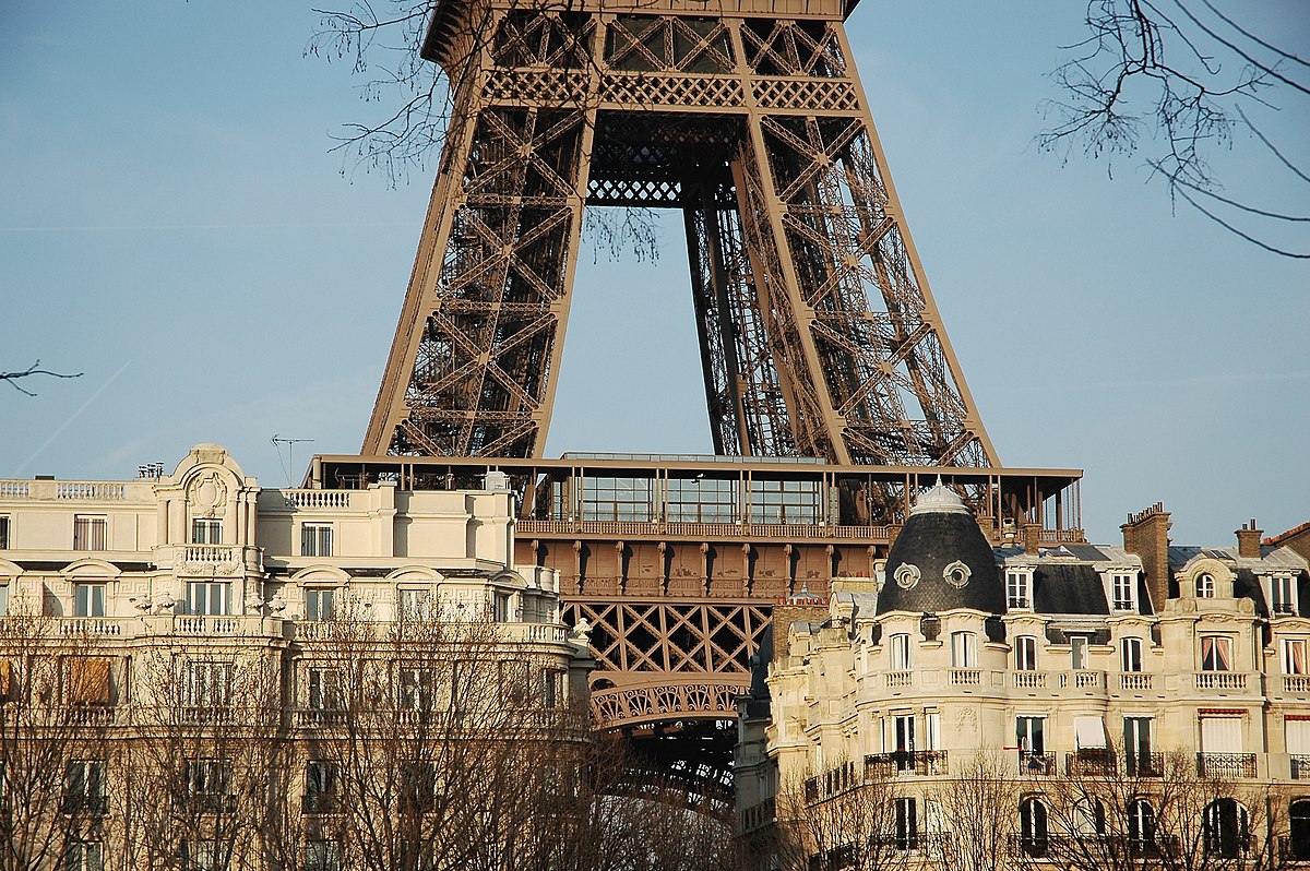 Pression du vent sur la tour Eiffel