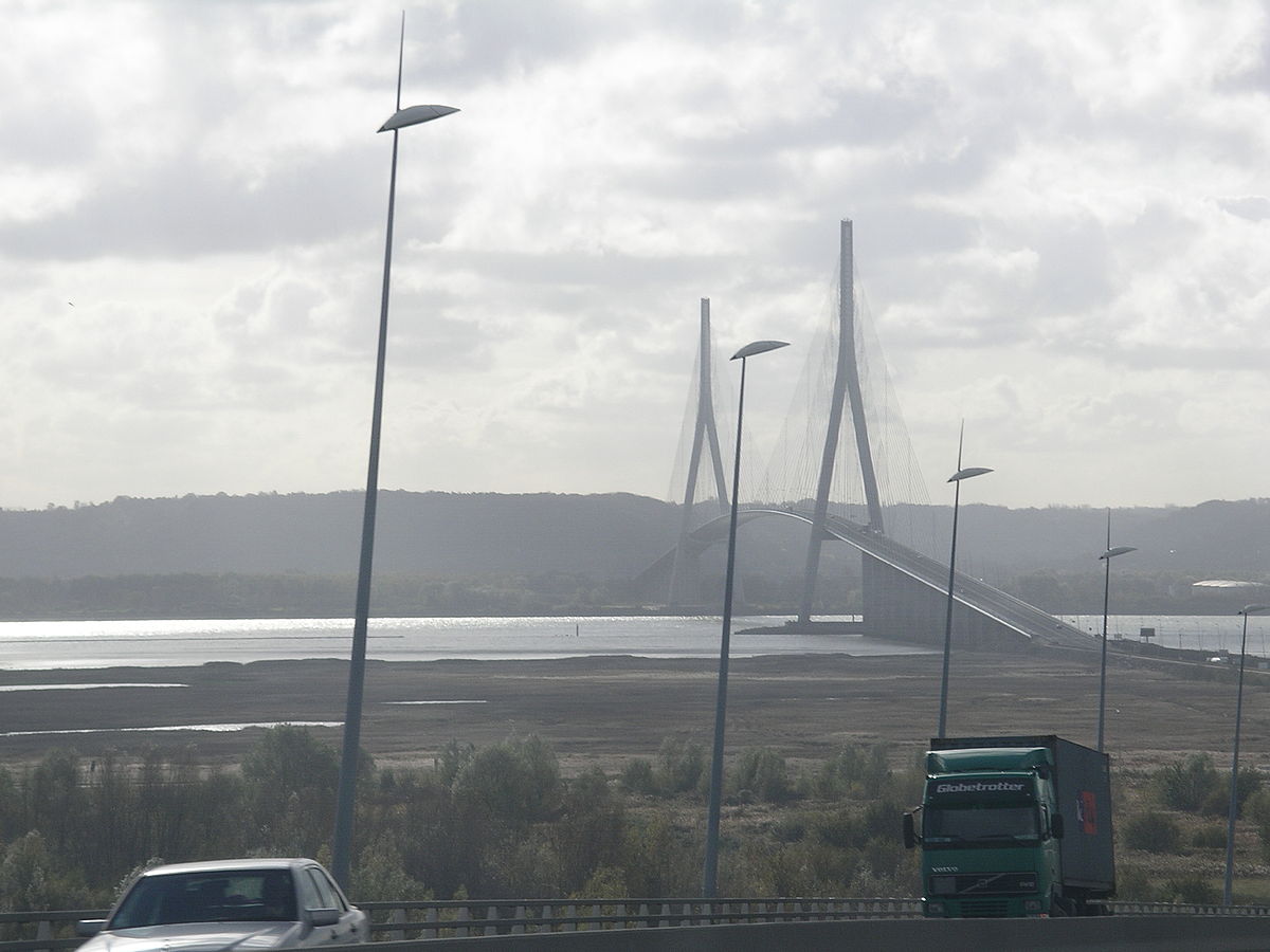 Le Pont de Normandie 1.jpg