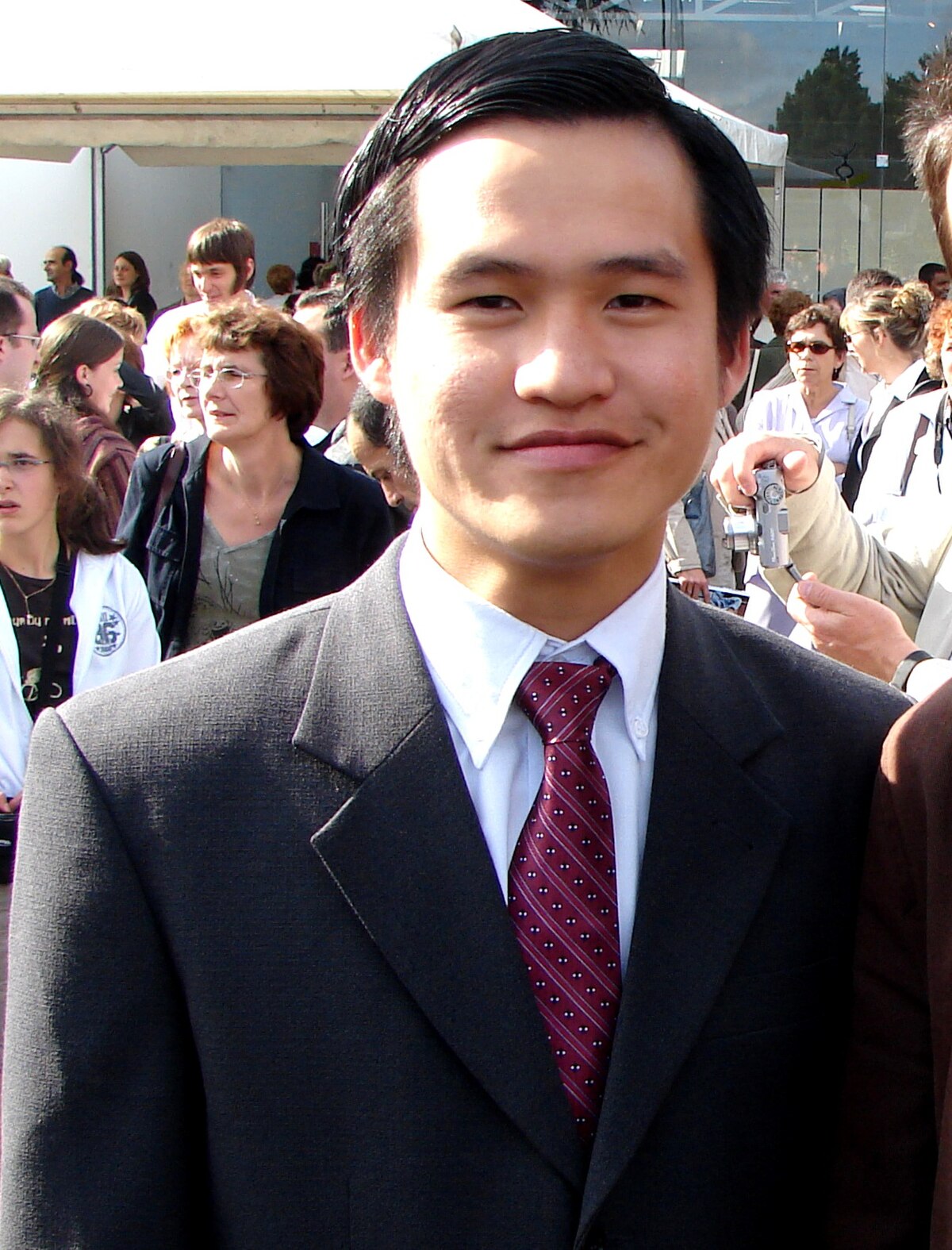 Nguyễn Tiến Trung le 29 juin 2007 à la remise de son diplôme par l'INSA de Rennes.