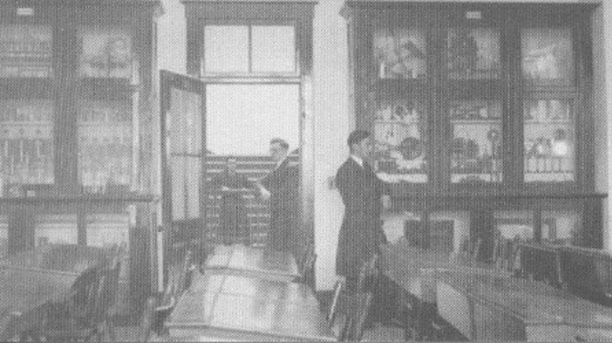 Classe de physique au Séminaire de Chicoutimi vers 1923