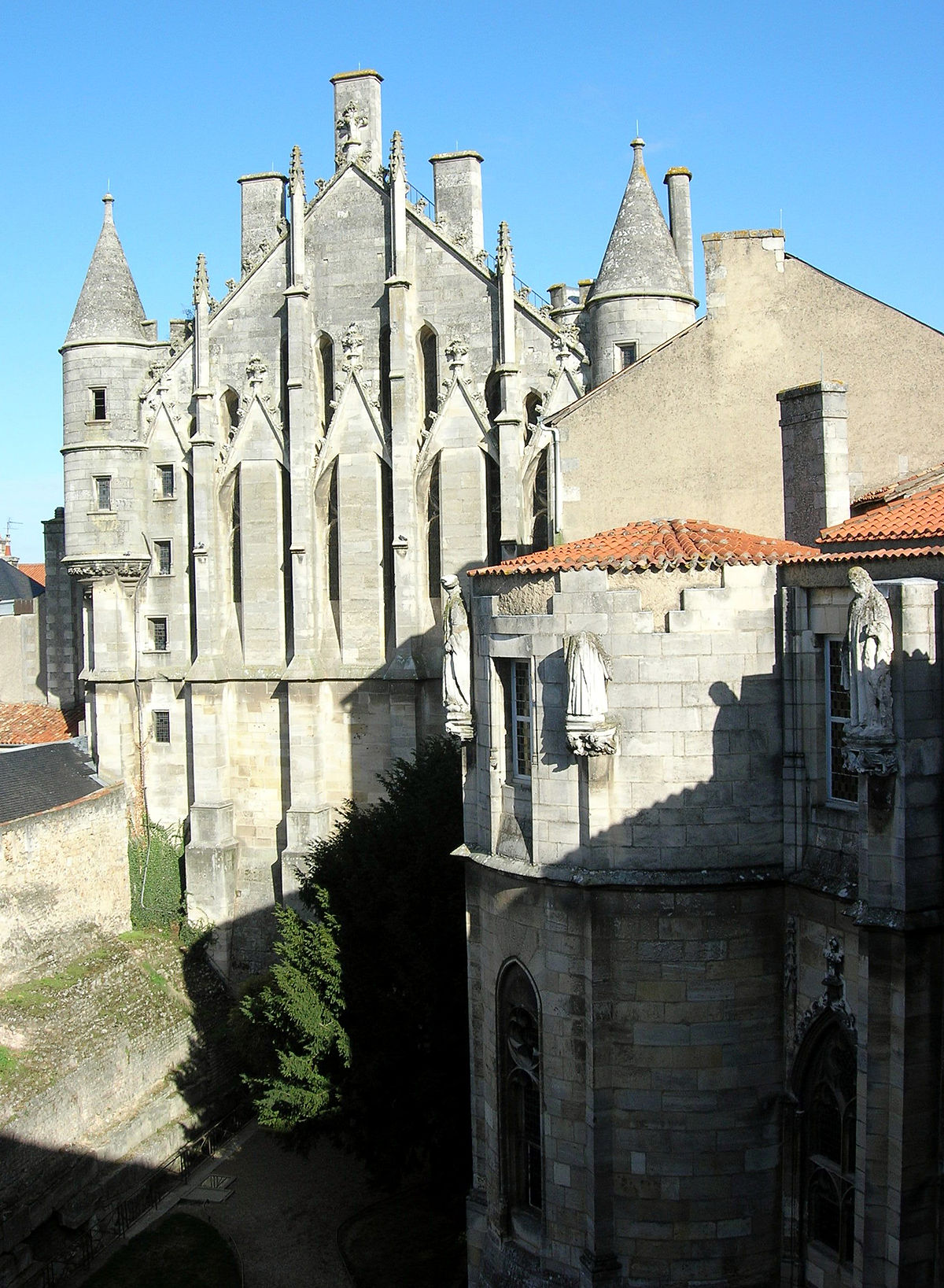 Palais De Justice De Poitiers - Définition Et Explications