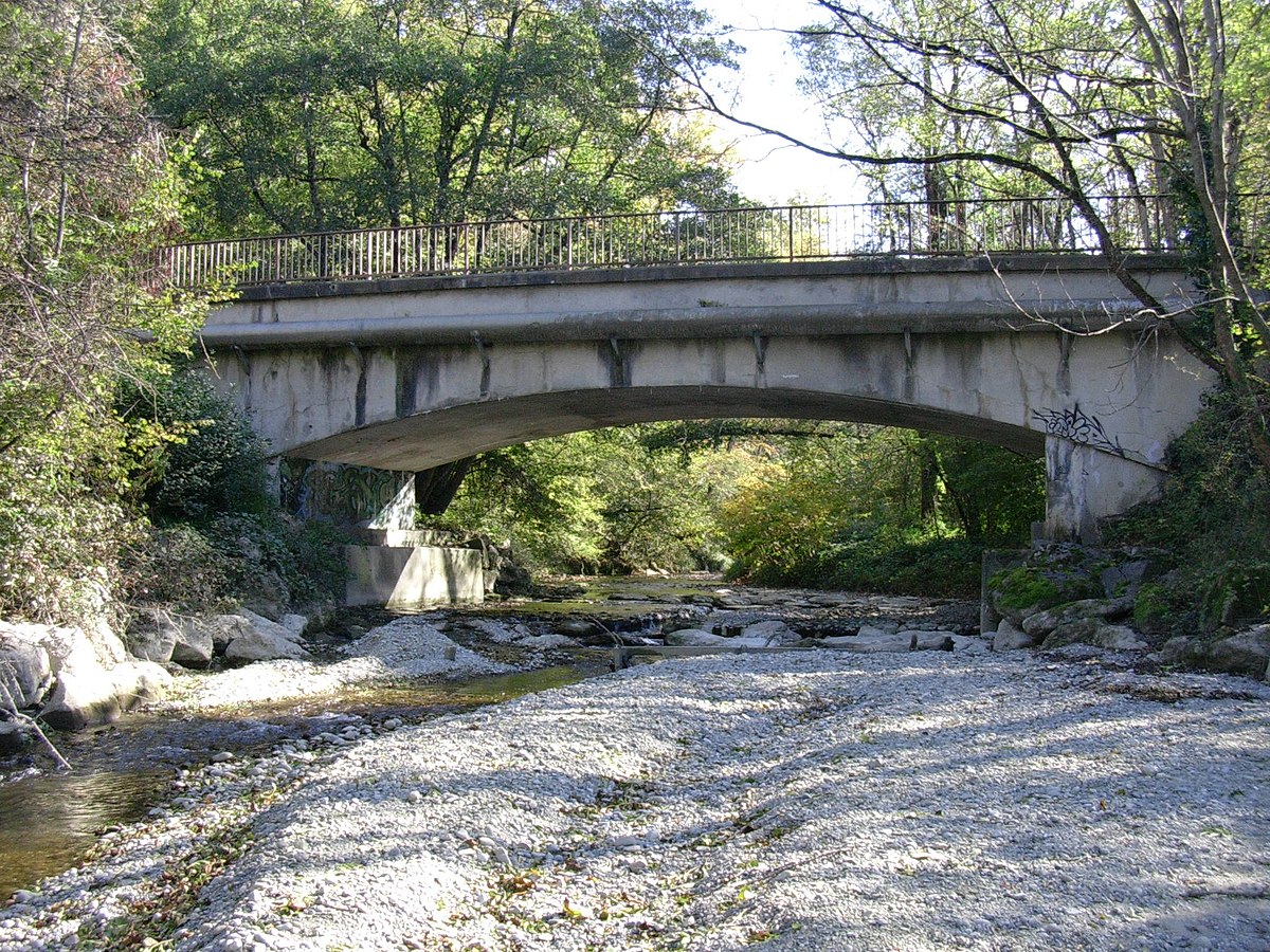 Pont sur Laire.JPG