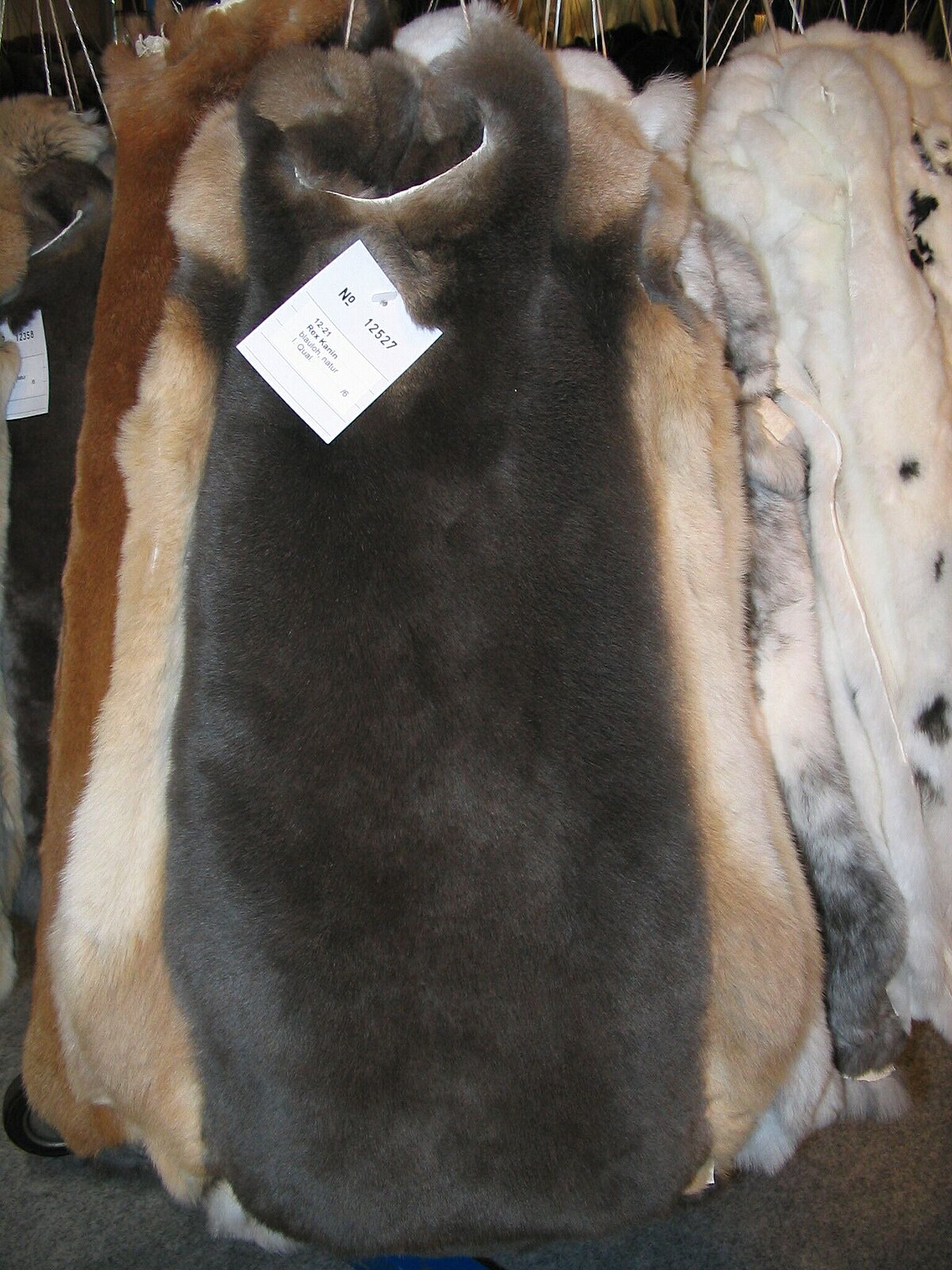 Manteau fourrure de castor long poil en demie peau