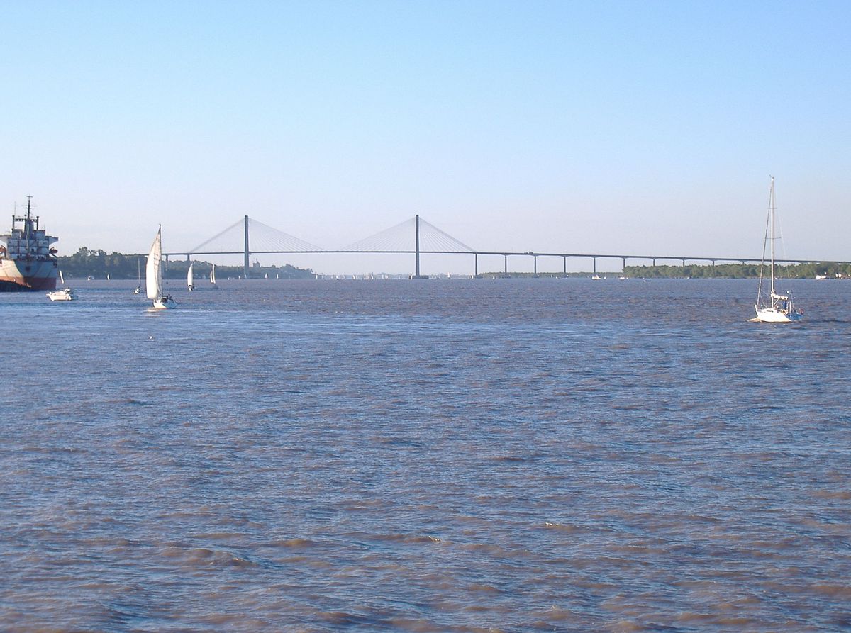 Río Paraná y Puente Rosario-Victoria 1.jpg