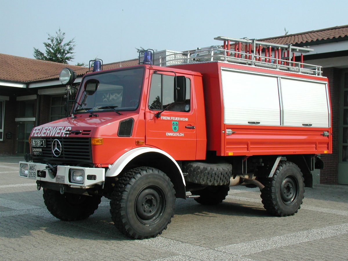 Camion-citerne feux de forêts — Wikipédia