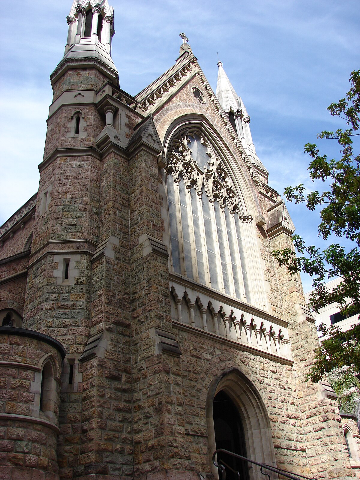 Cathédrale Saint-Étienne de Brisbane - Définition et Explications