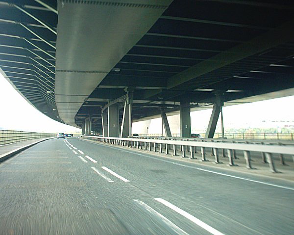 Tinsley Viaduct 28-04-06.jpg