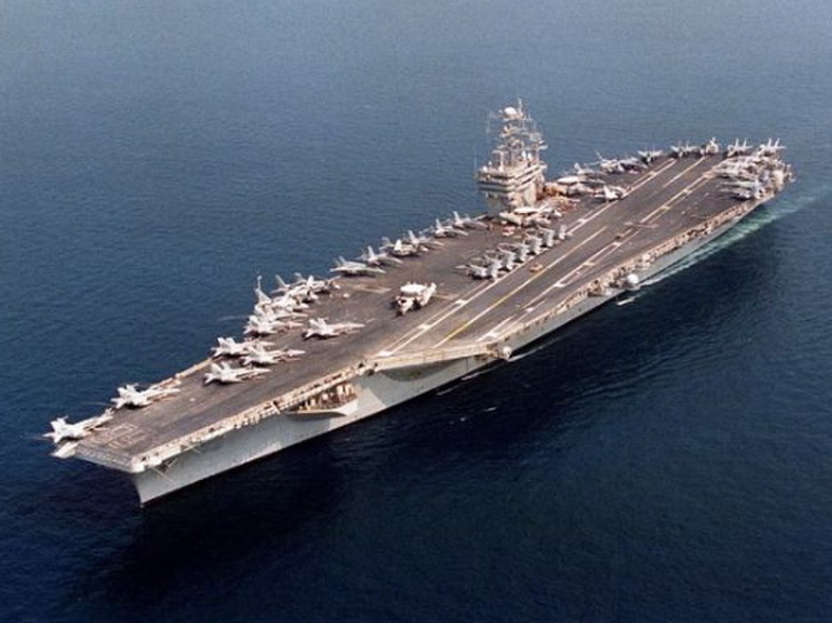 Le porte-avions américain USS Nimitz