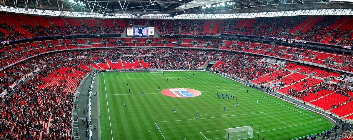 Wembley Pano-wideangle.jpg