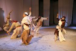Image:lesnomades1opt.jpg