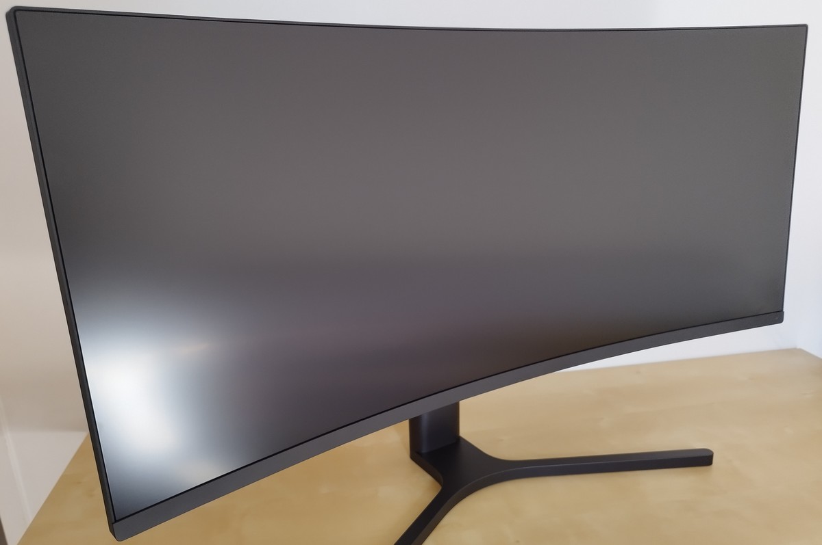 Test Xiaomi Mi Curved Gaming Moniteur 34 : que vaut le moniteur  panoramique 144 Hz de Xiaomi ? - Les Numériques