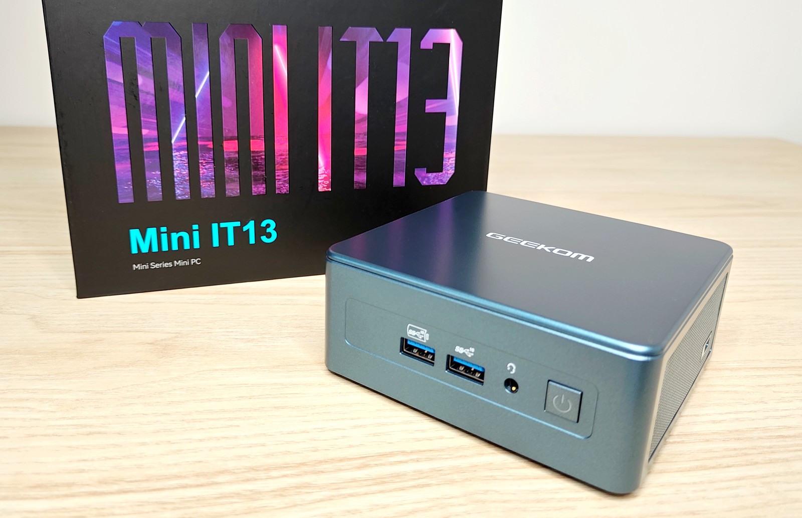 Test mini-PC Geekom Mini IT13: 14 cœurs / 20 threads dans une si