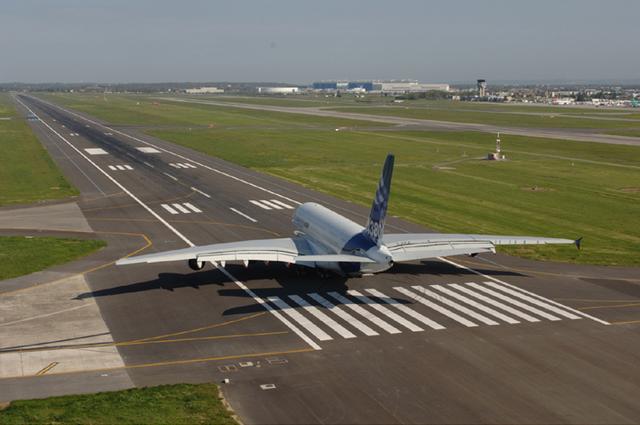 Airbus A380 : tour du monde et certification en vue