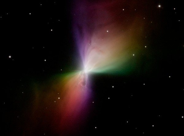 La nébuleuse du Boomerang observée par Hubble