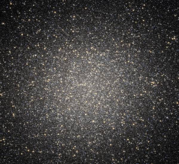 Un type rare de trou noir dans Omega du Centaure