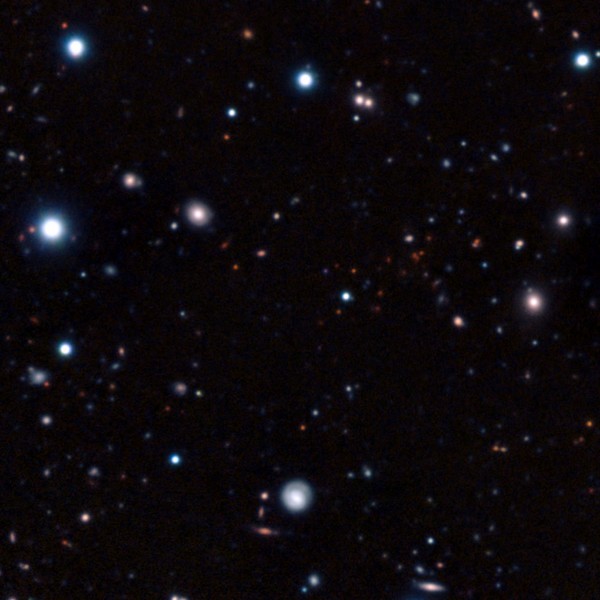 L’amas de galaxies évolué le plus éloigné : jeune, mais étonnamment adulte