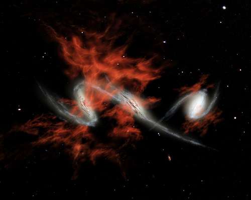 Spitzer plonge au coeur des « blobs » galactiques
