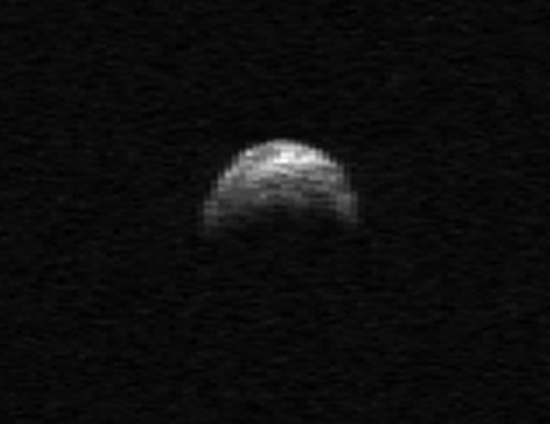 Le radiotélescope d'Arecibo image le géocroiseur 2005 YU55