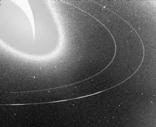 Les anneaux de Neptune disparaissent peu à peu