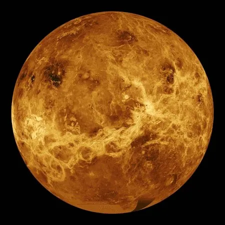 Un volcanisme récent sur Vénus ?