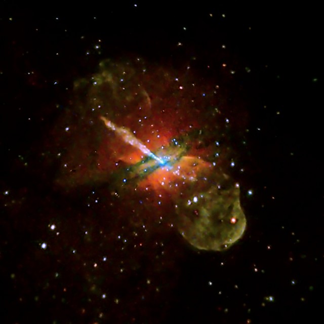 Un trou noir passé aux rayons X