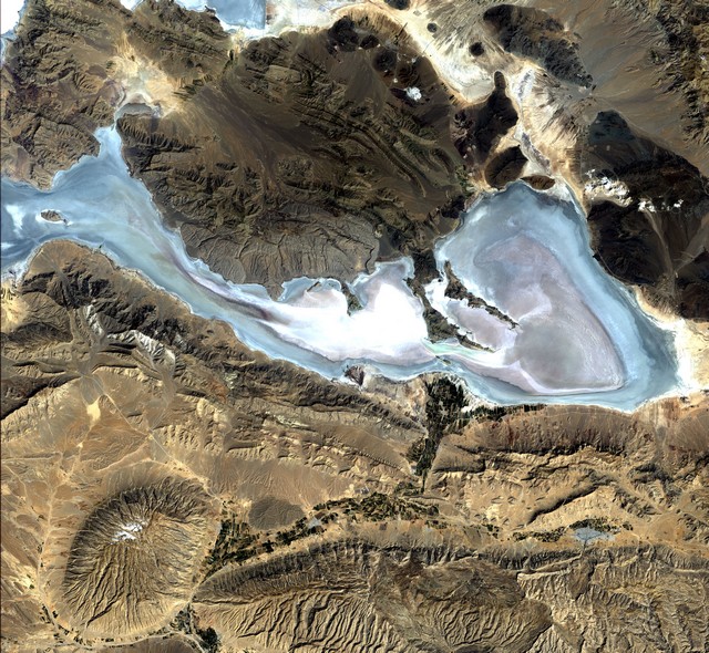 Les lacs de Nayriz en Iran vus de l'espace