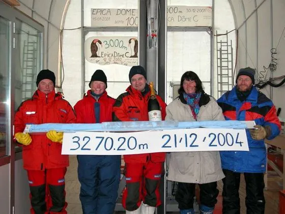 Un voyage de 800 000 ans dans les glaces de l’Antarctique