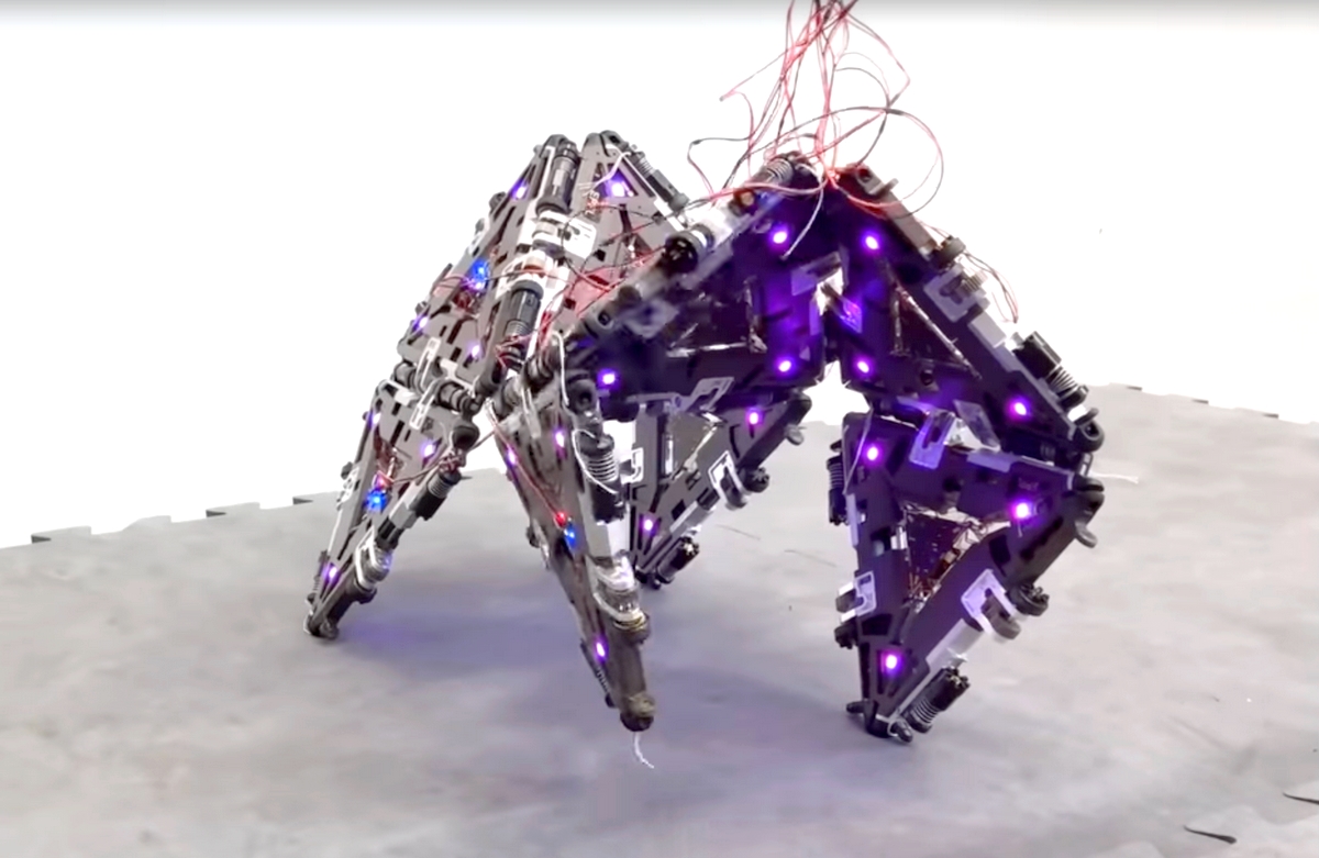 Mori3 : le premier robot métamorphe à la conquête de l'espace (vidéo)