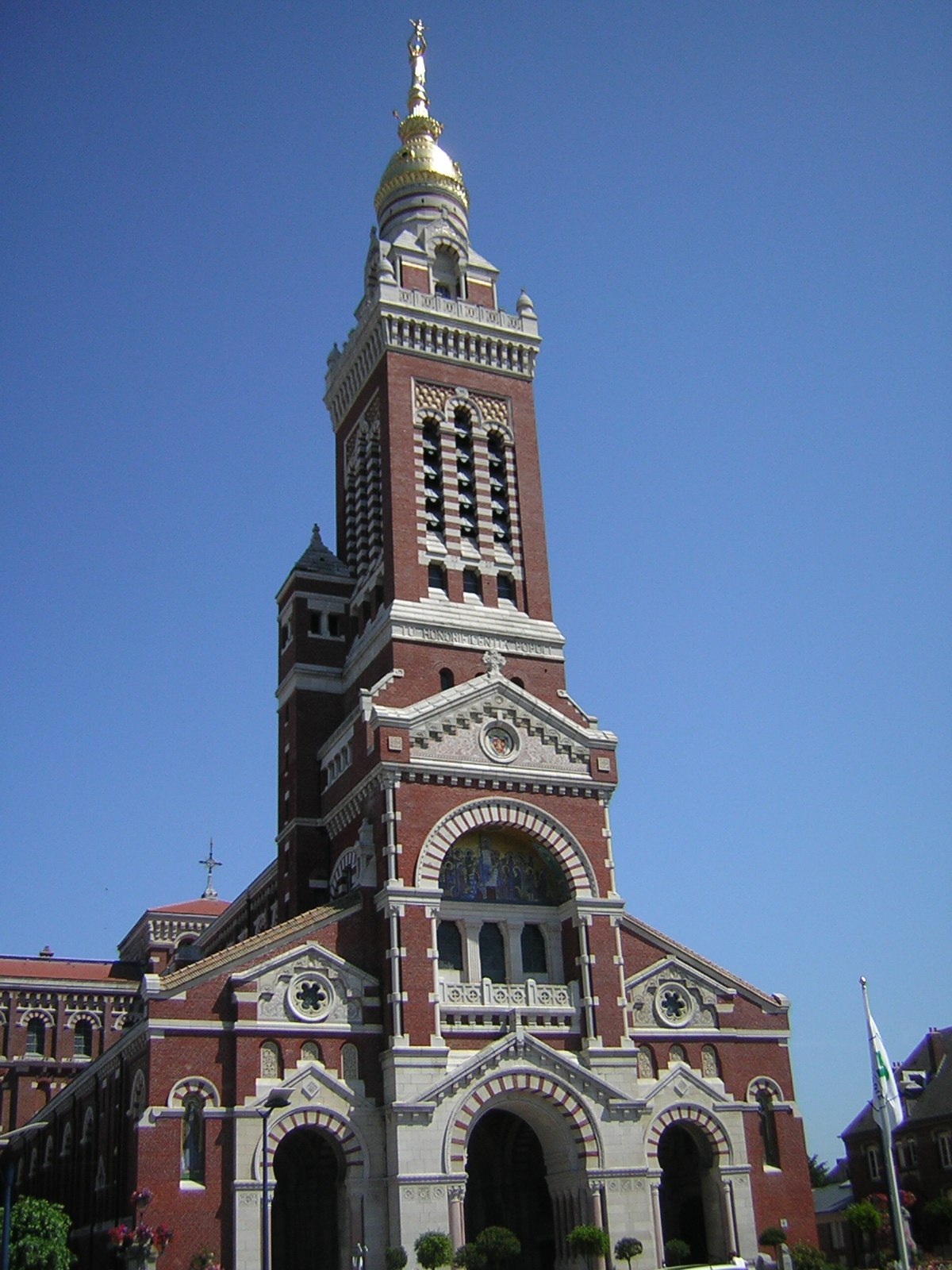 Basilique Notre-Dame de Brebières