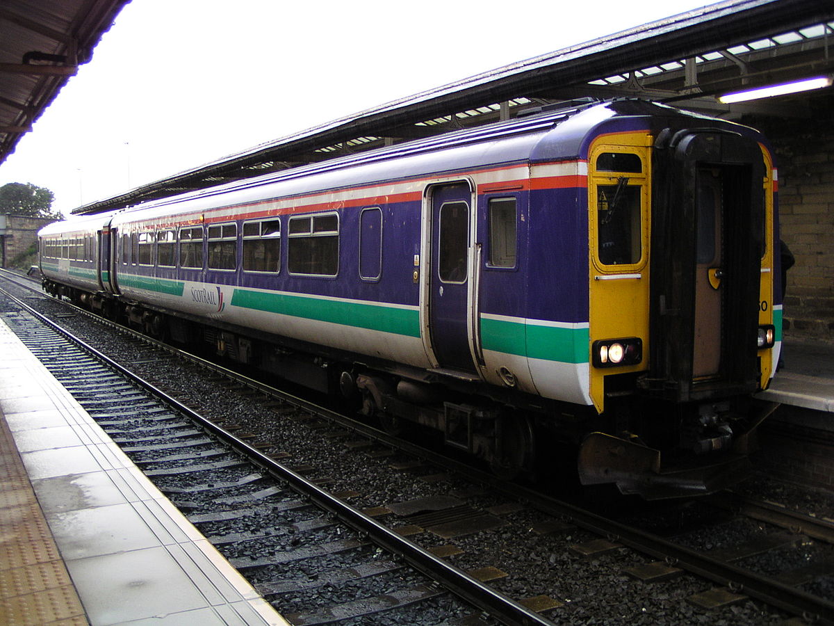 Rame classe 156 de ScotRail à Hexham.
