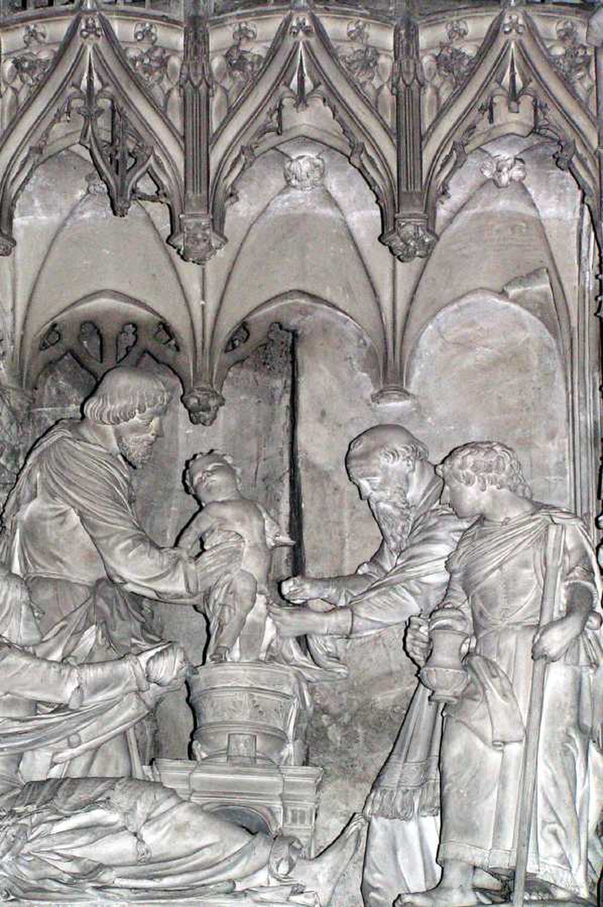 La circoncision de Jésus qui marque le début du calendrier chrétien. Sculpture de la cathédrale de Chartres.