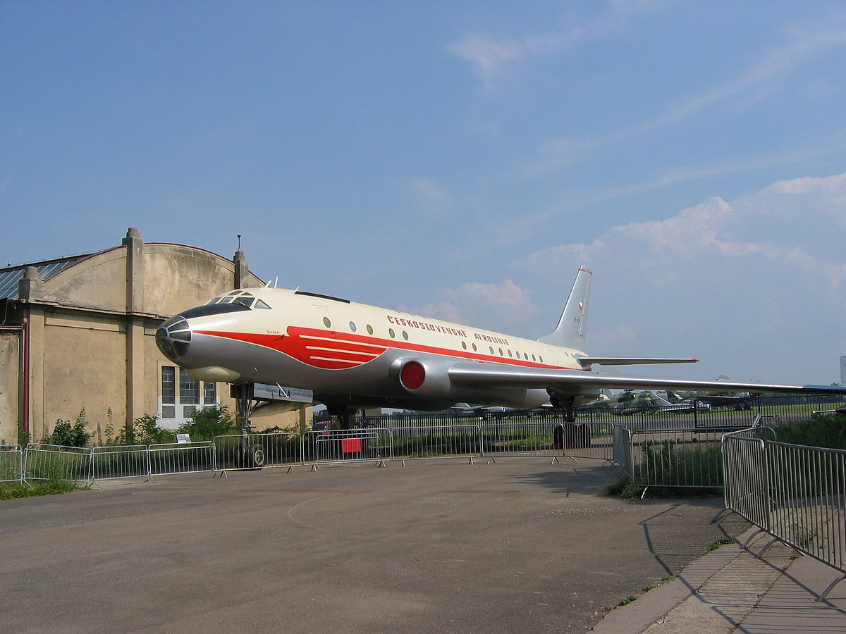 Tupolev Tu-104