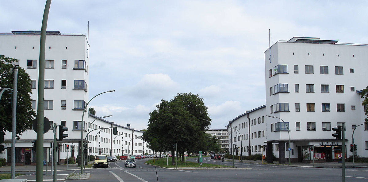 20080716 14995 DSC02001 Weiße Stadt Aroser Allee.JPG