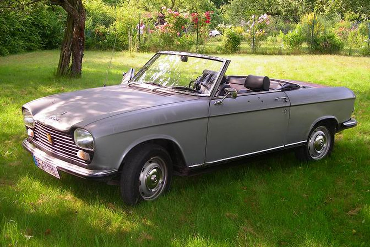 Peugeot 204 Coupé Cabriolet.