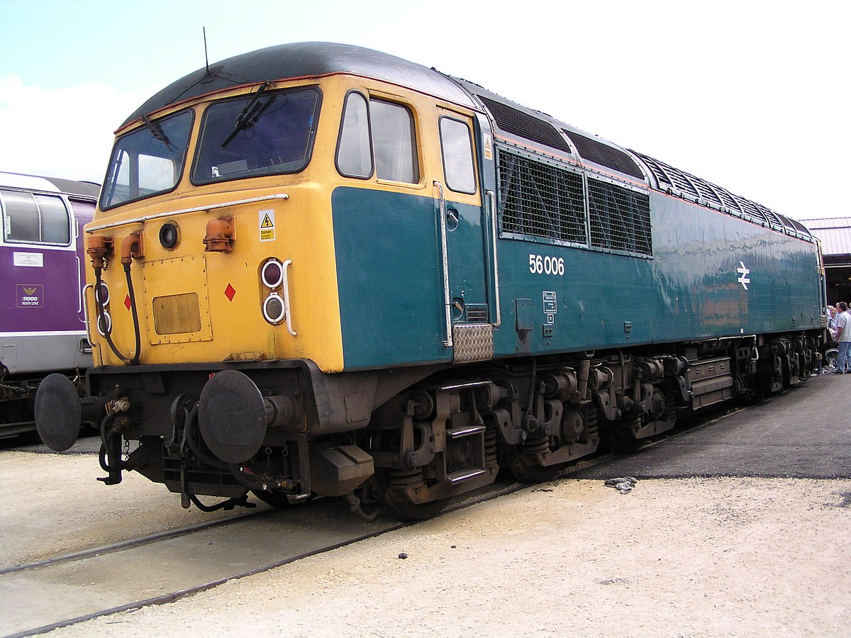 Locomotive n° 56006 construite par Electroputere-en livrée bleue à Doncaster en 2003