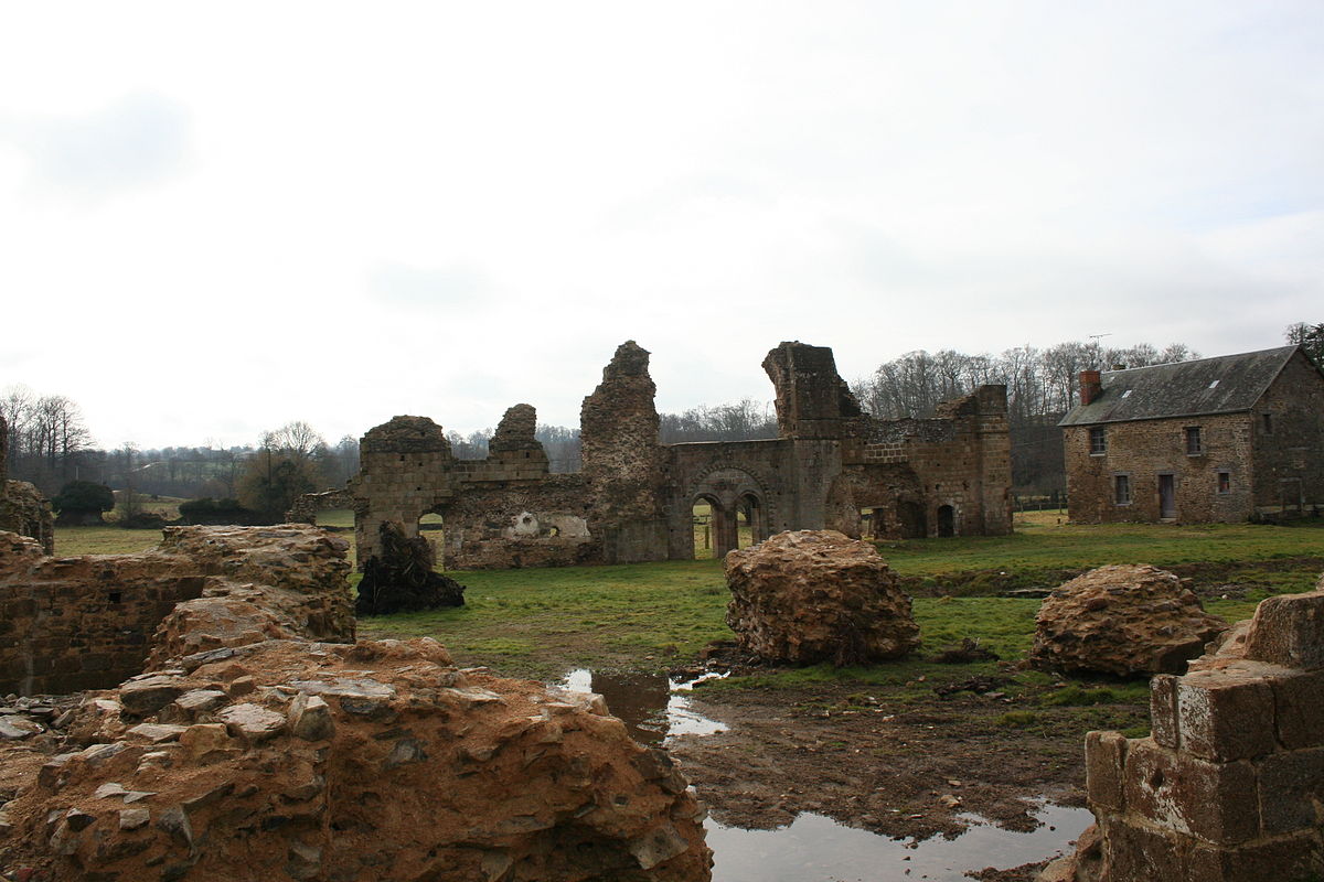 Abbaye de savigny 1.JPG