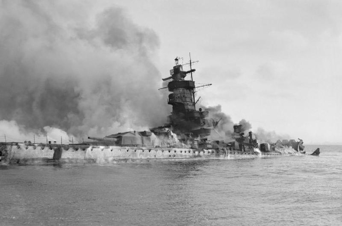 Le Graf Spee après son sabordage
