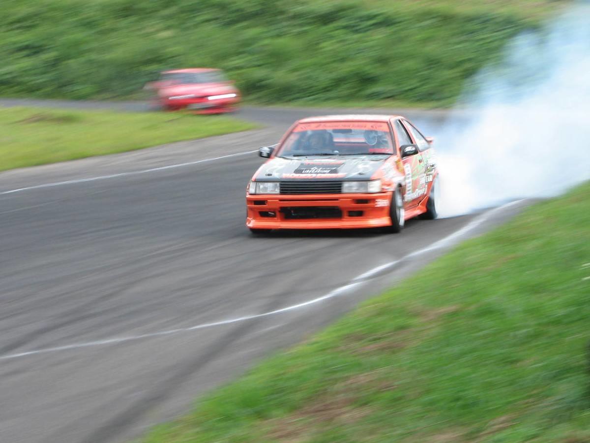 Drifting Corolla Levin(AE86)