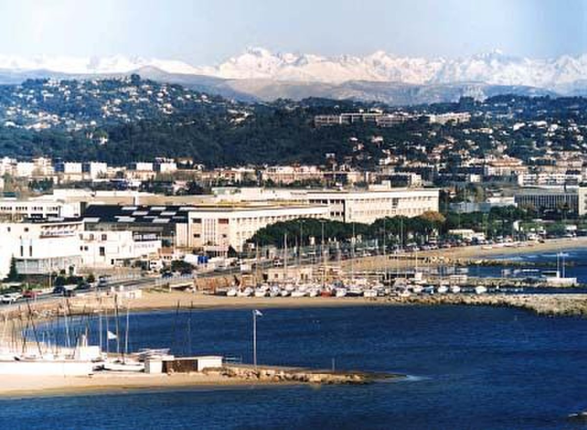 Centre spatial de Cannes Mandelieu