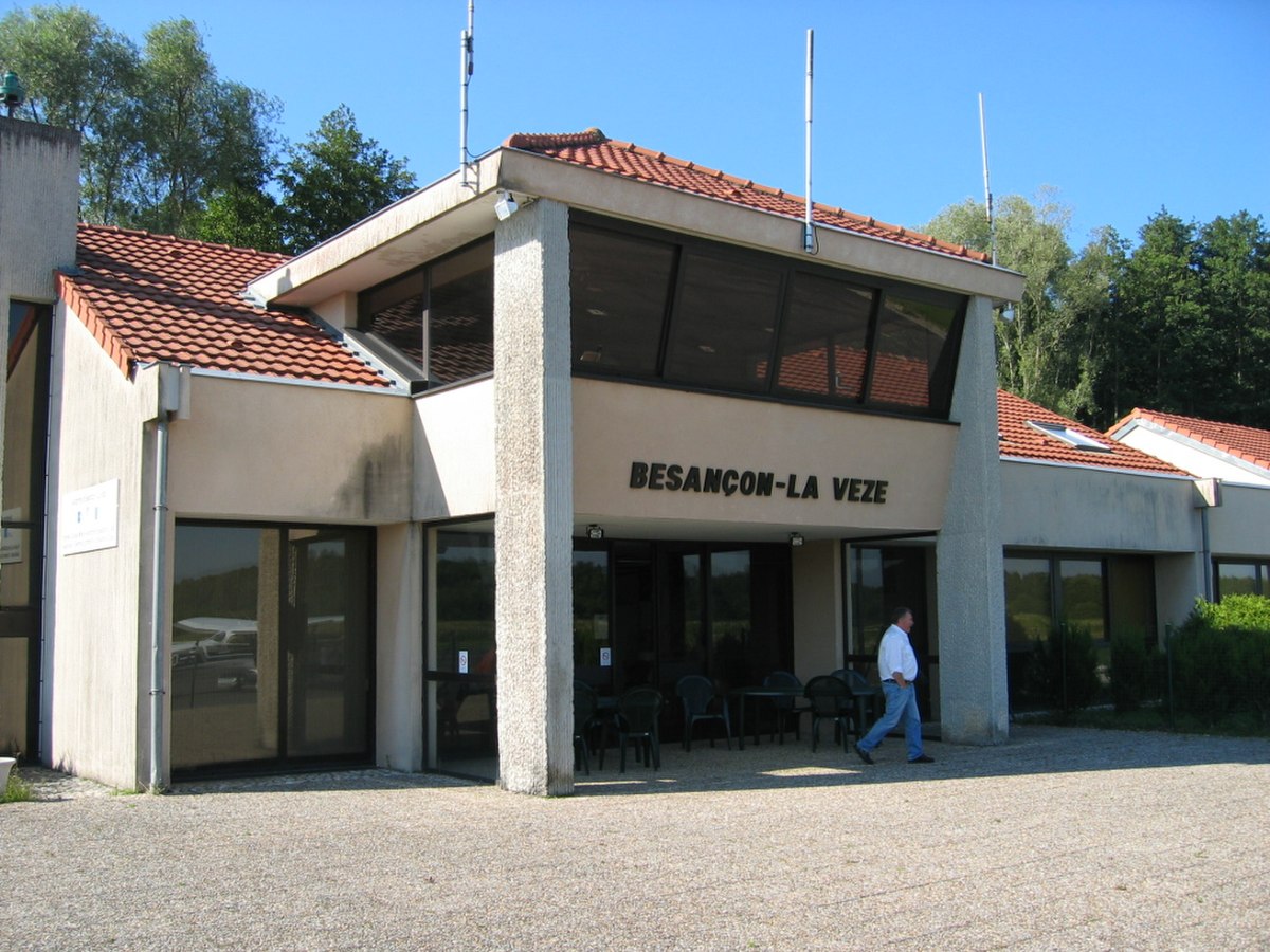 Aérodrome de Besançon-La Vèze